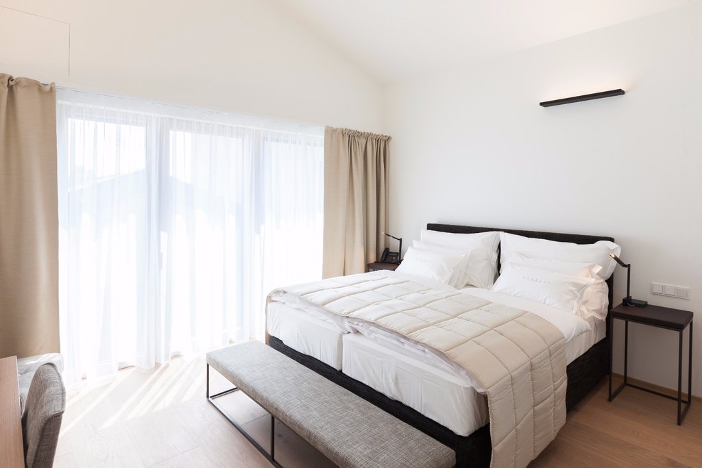 Guest photo