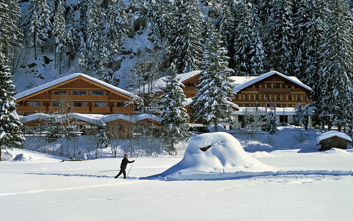 Waldhotel Doldenhorn Hotel
