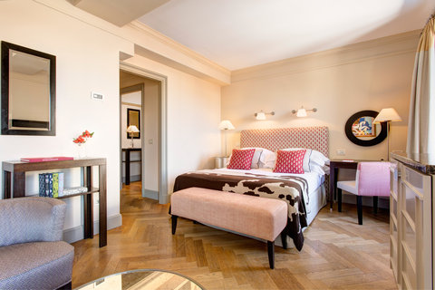 RFH Hotel Savoy - Deluxe Room