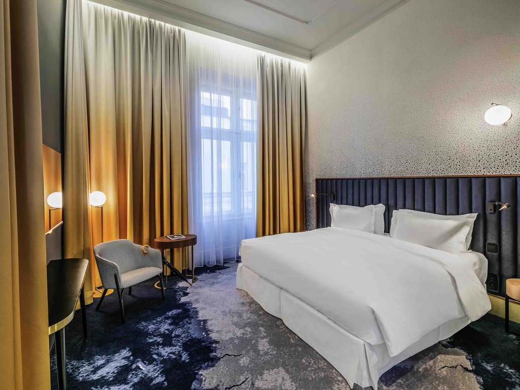 Guest photo