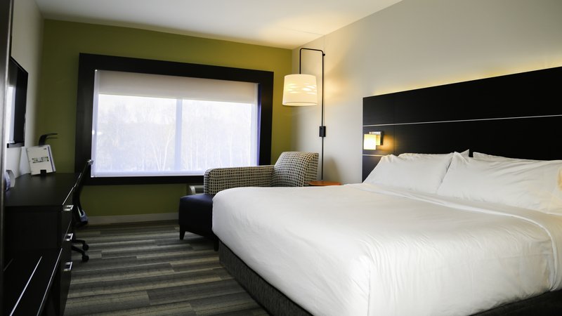 Holiday Inn Express and Suites Kingston-Ulster