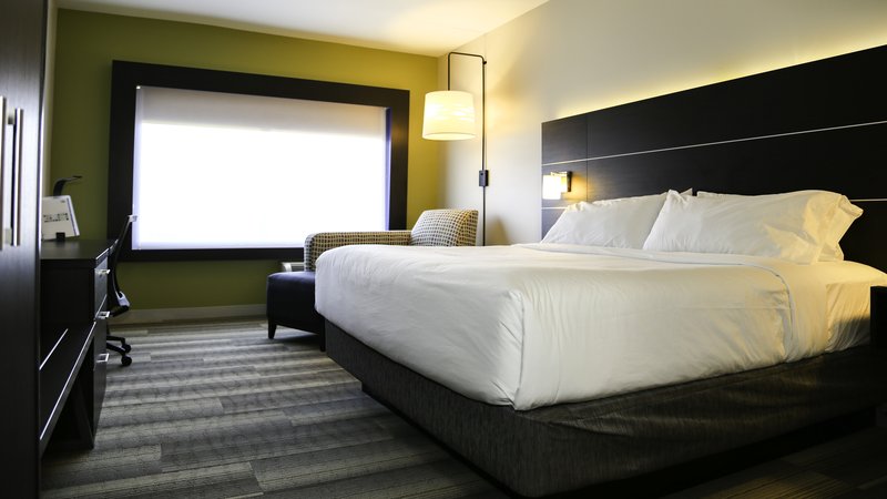 Holiday Inn Express and Suites Kingston-Ulster