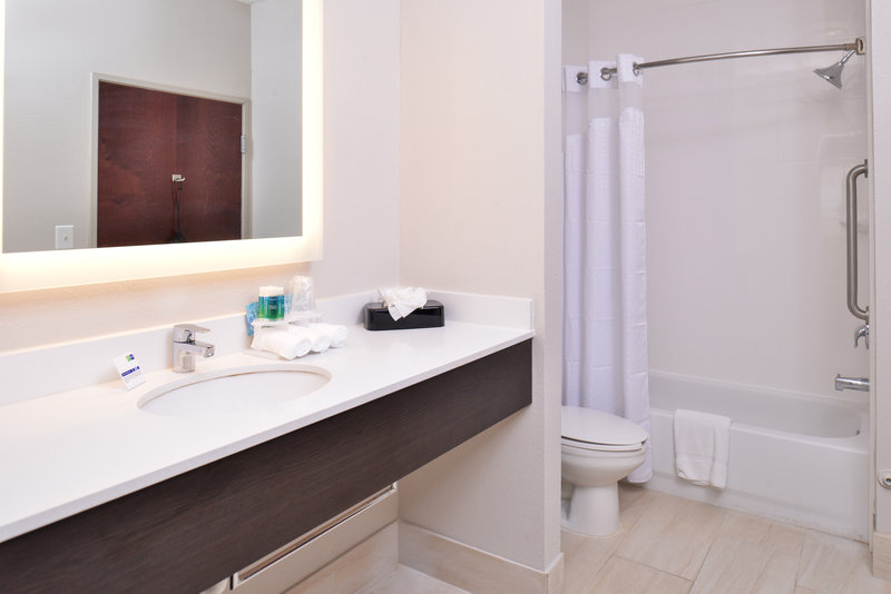 KING HEAR MOBILITY ACCESSIBLE TUB NOSMK