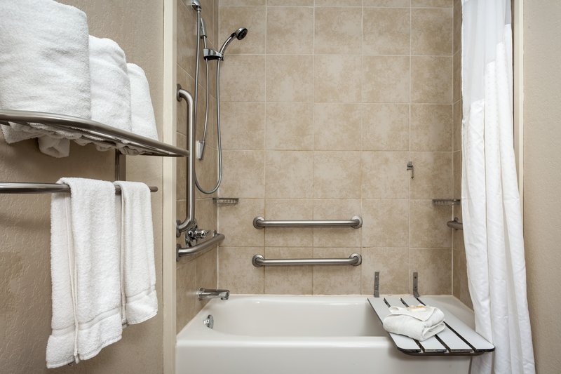 KING DELUXE MOBIL ACCESSIBLE TUB NOSMK