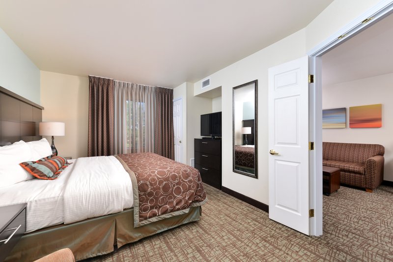 STAYBRIDGE SUITES SIOUX FALLS