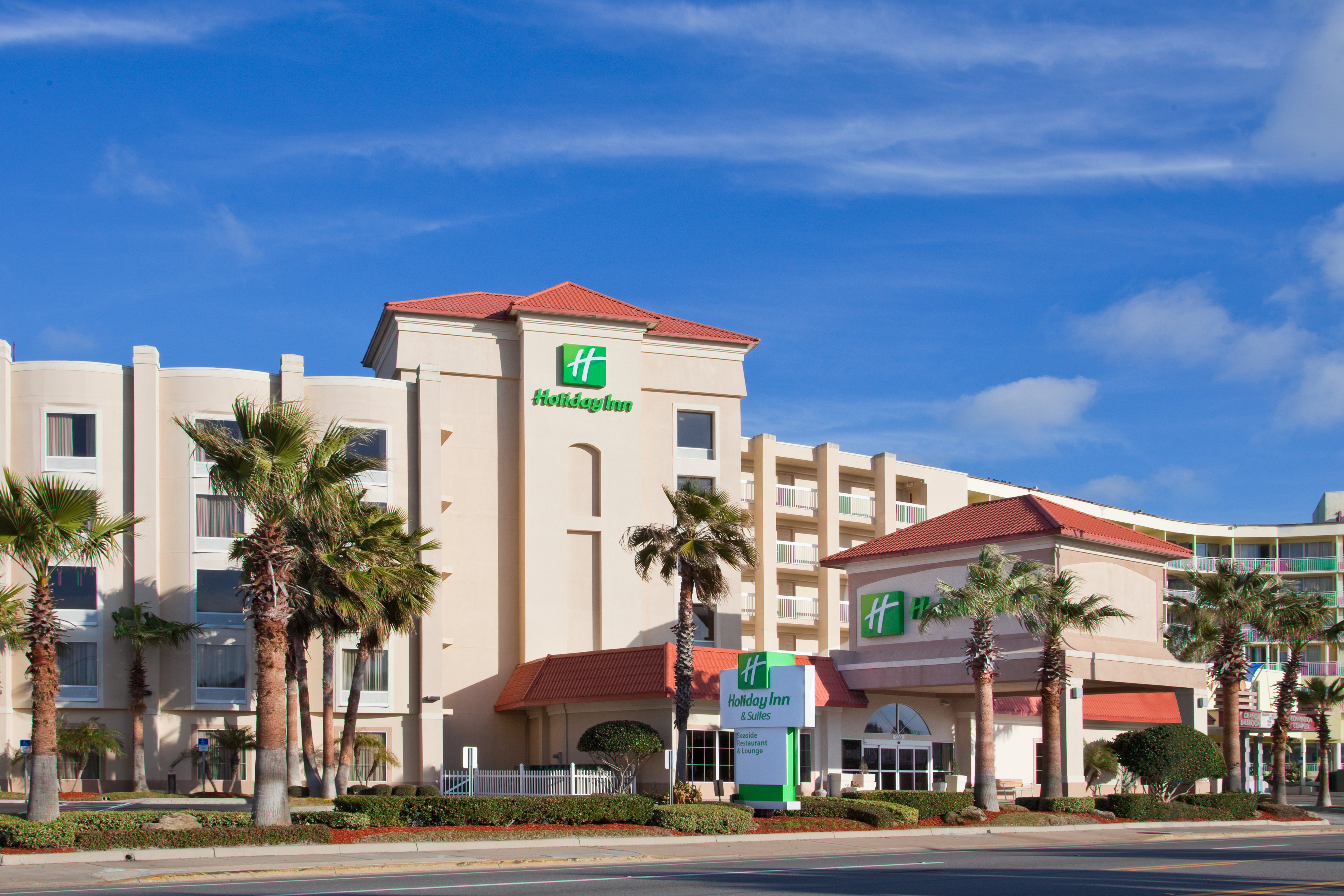 Holiday Inn Hotel & Suites
