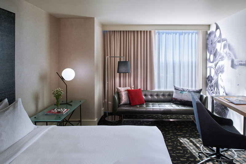PREMIER KING GUEST ROOM