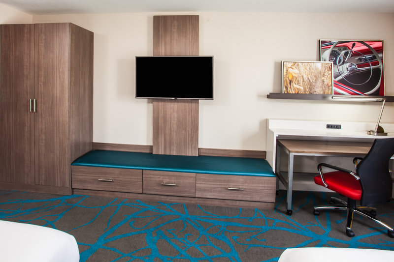 Holiday Inn Exp Stes Litchfiel
