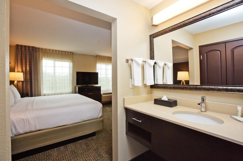 Staybridge Suites Austin South Interstate Hwy 35