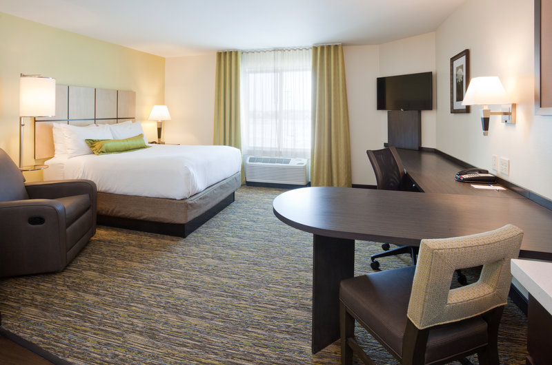 Candlewood Suites Bemidji – Paul Bunyan