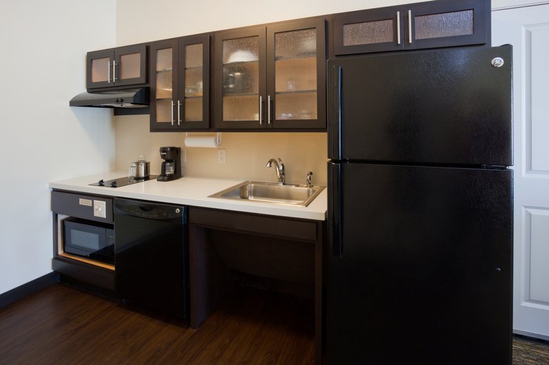 Candlewood Suites Bemidji – Paul Bunyan