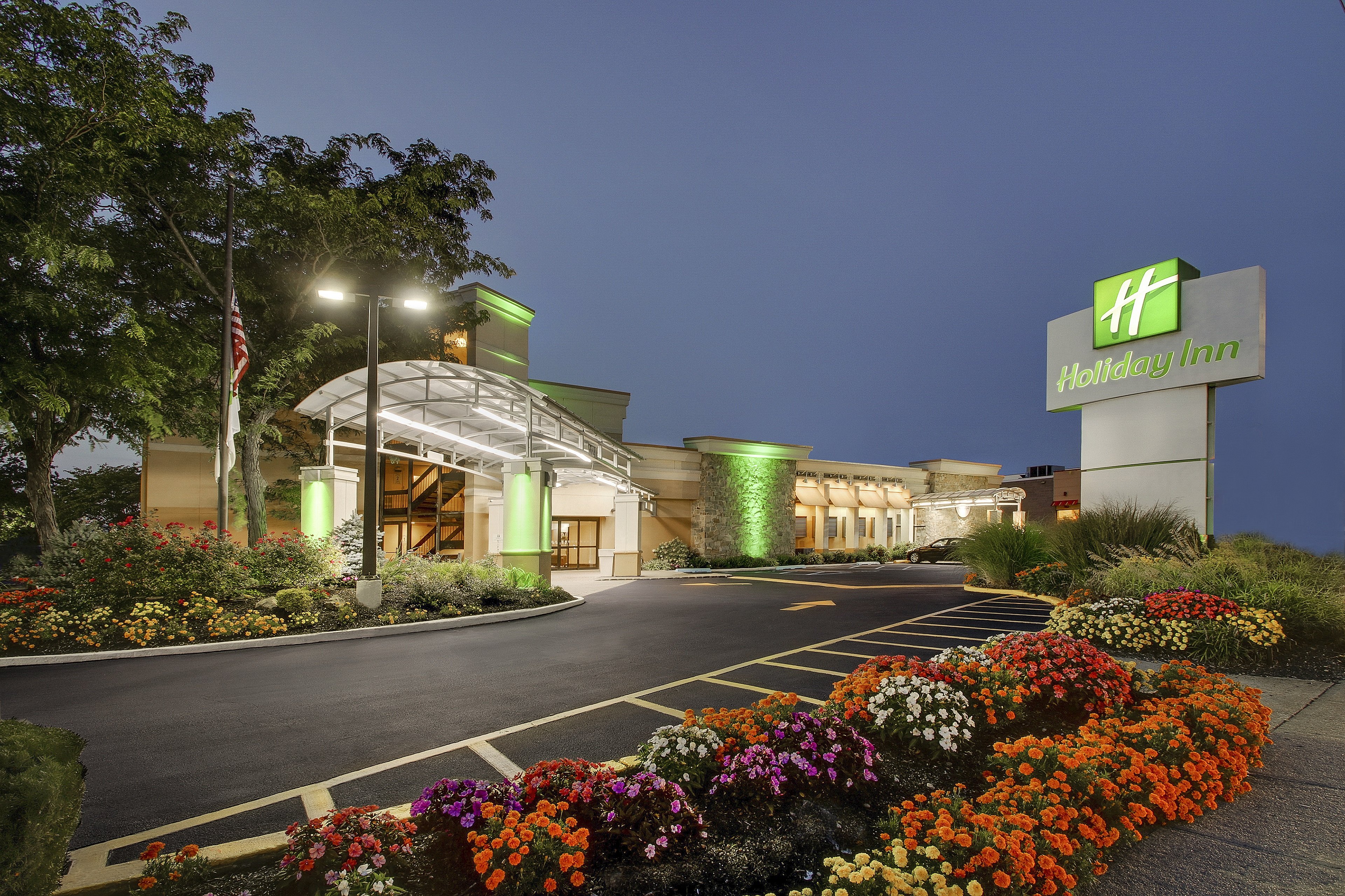 Holiday Inn Westbury Long Island