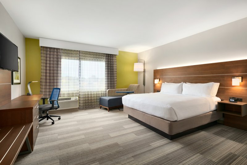 Holiday Inn Express and Suites Salisbury