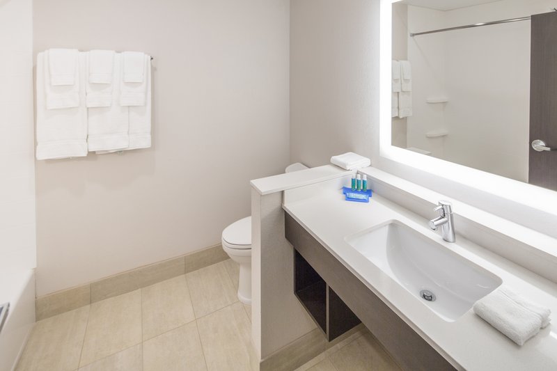 Holiday Inn Express and Suites Indianapolis NW – Whitestown