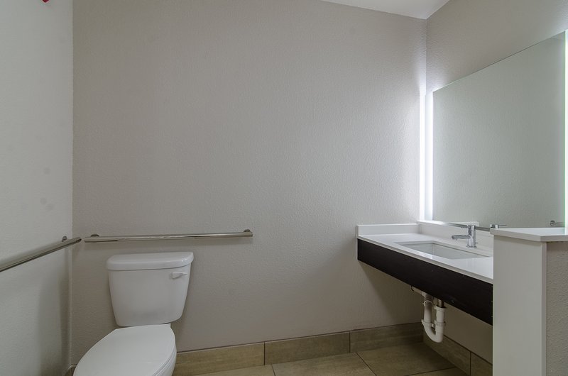 Holiday Inn Express and Suites Atchison