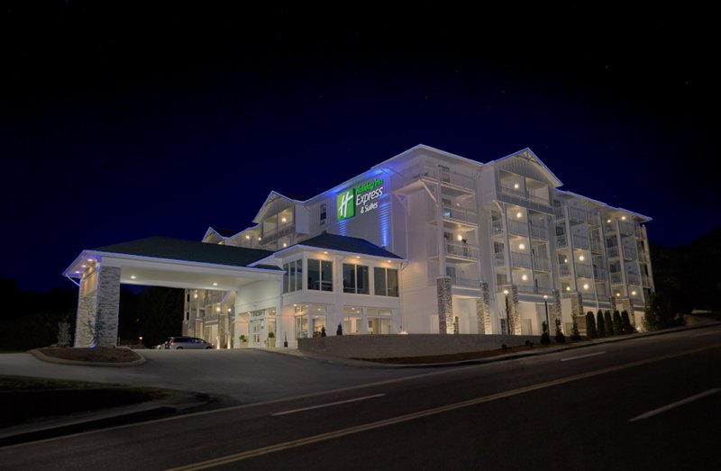 Holiday Inn Express & Suites PIGEON FORGE - SEVIERVILLE by IHG