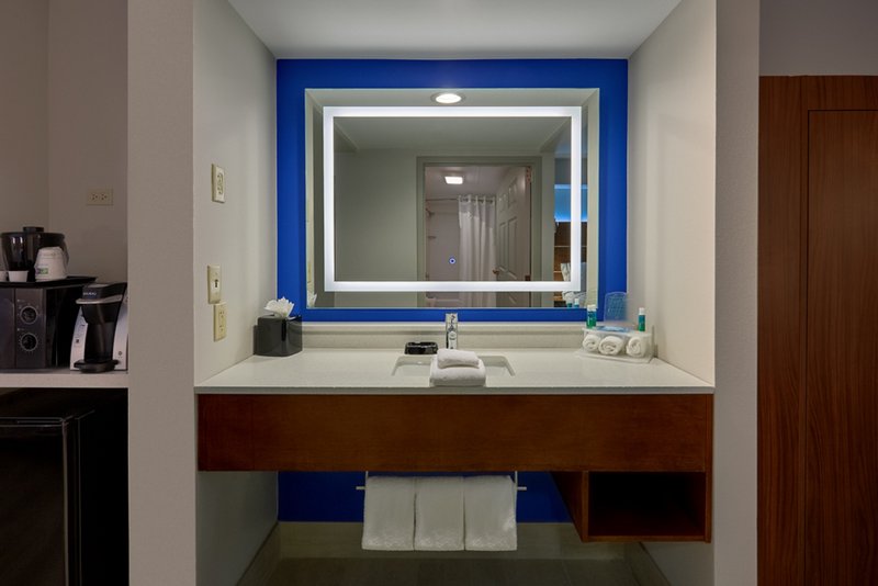 Holiday Inn Express Pigeon Forge – Sevierville