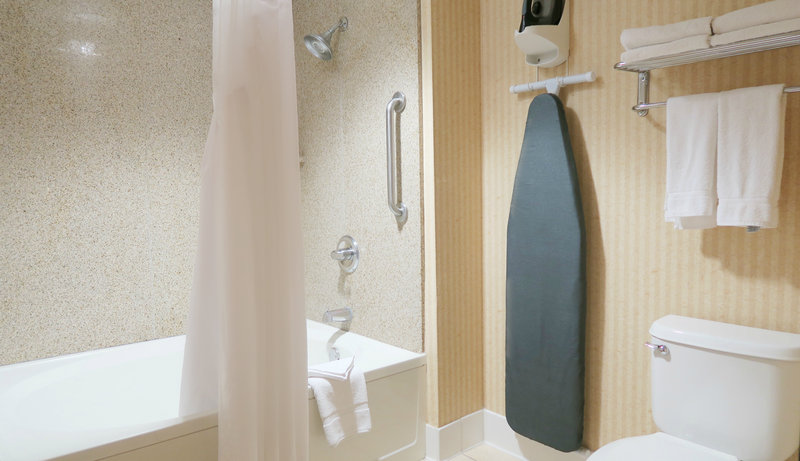 Holiday Inn Express Hotel & Suites Elk Grove