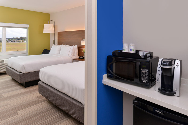 Holiday Inn Express and Suites Salem