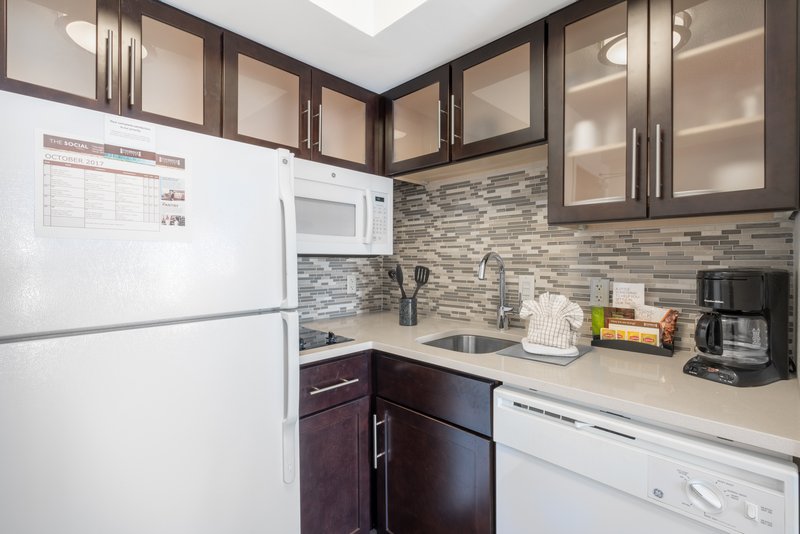 STAYBRIDGE SUITES-NEWARK