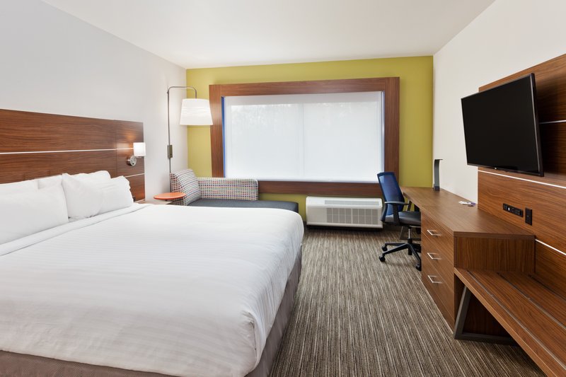Holiday Inn Express and Suites Cartersville