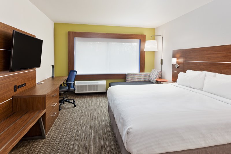 Holiday Inn Express and Suites Cartersville