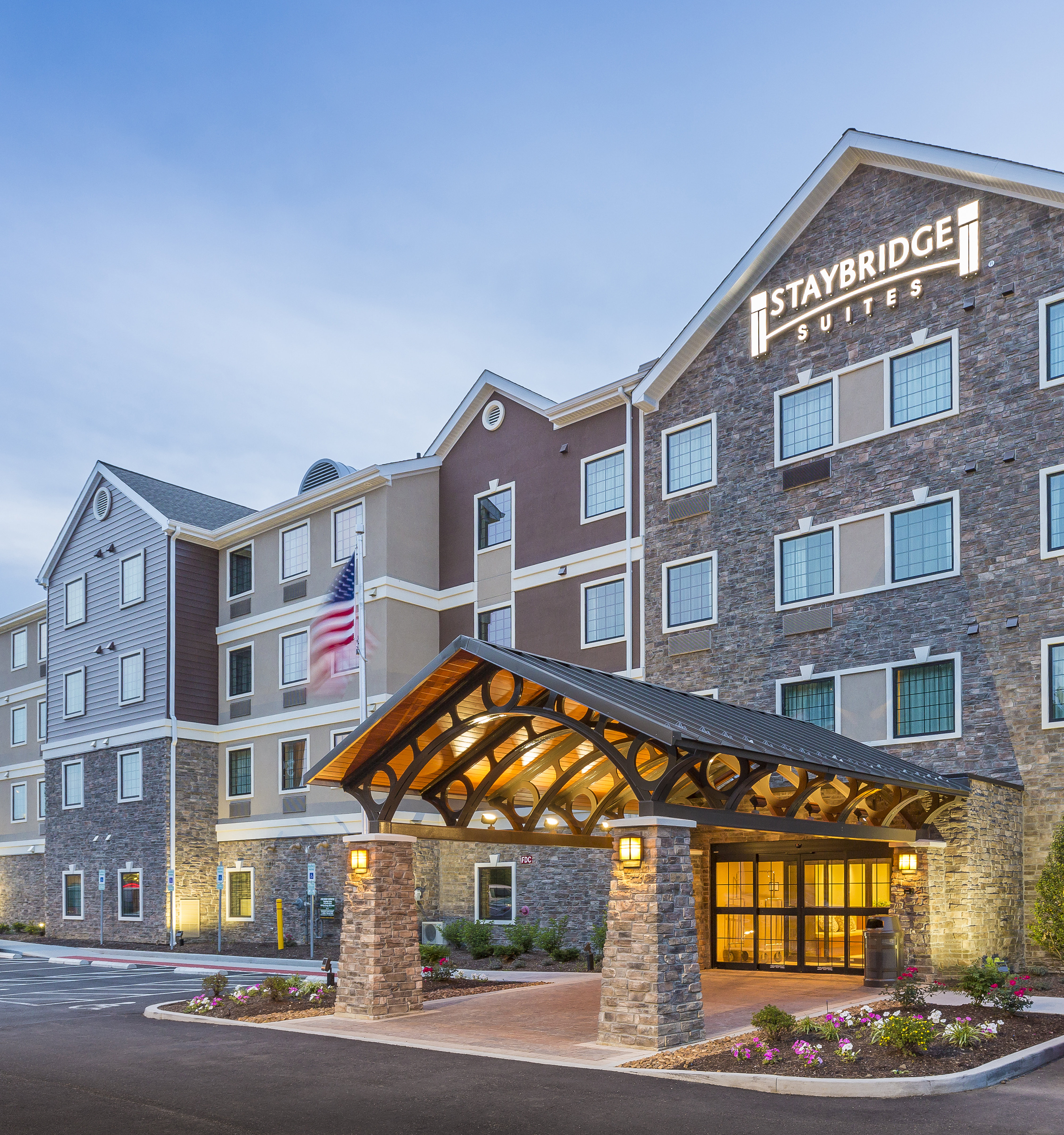 Staybridge Suites, Canton