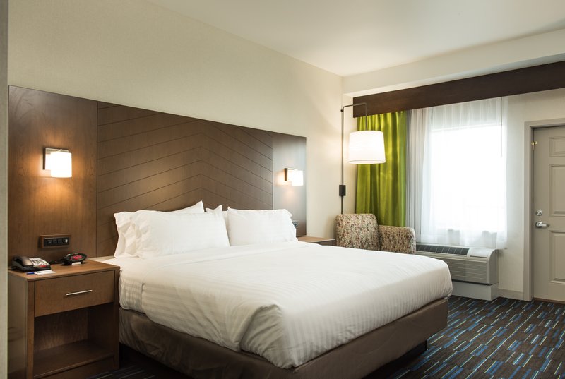 Holiday Inn Express and Suites Rock Falls