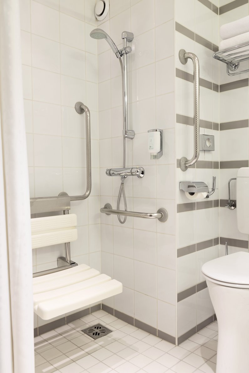 Holiday Inn VIENNA CITY Room Type - Queen Room - Disability Access