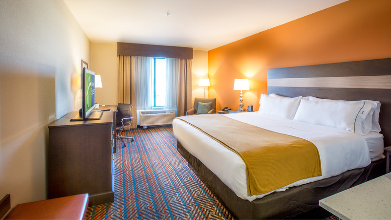 Holiday Inn Express Wichita South