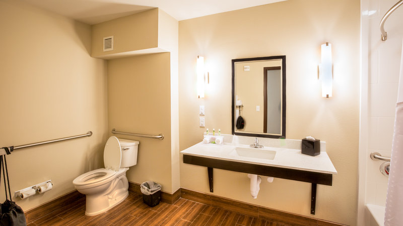 Holiday Inn Express Wichita South