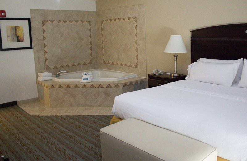 Holiday Inn Express WEST JEFFERSON