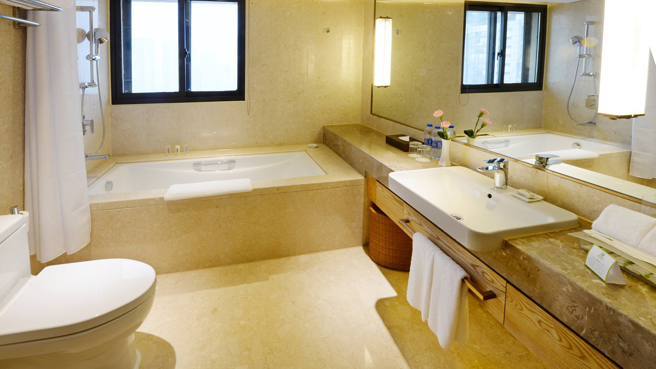 Holiday Inn Hefei, an IHG Hotel Room Type - 1King Bed Premium Lounge Access NS