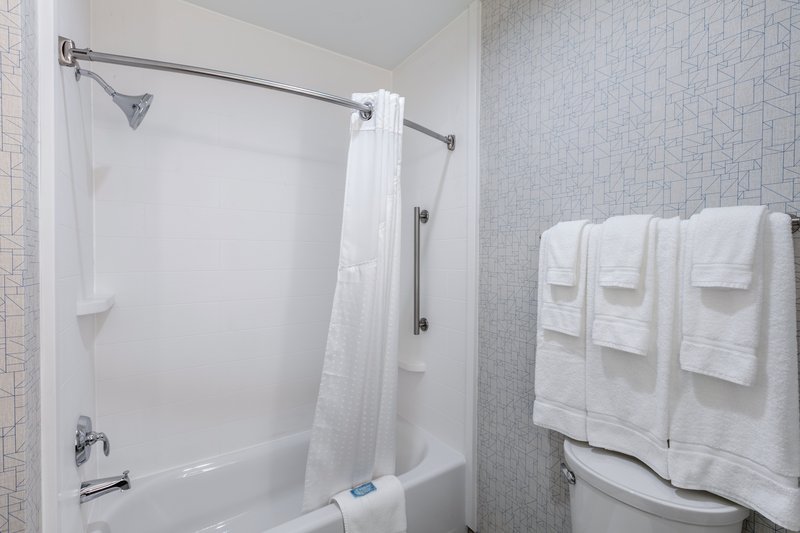 Holiday Inn Express and Suites Jersey City North – Hoboken