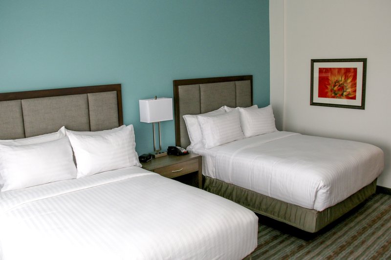 TWO QUEEN BEDS NONSMOKE