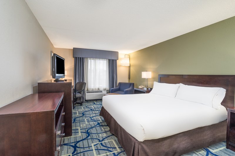HOLIDAY INN EXP SUITES EASTON