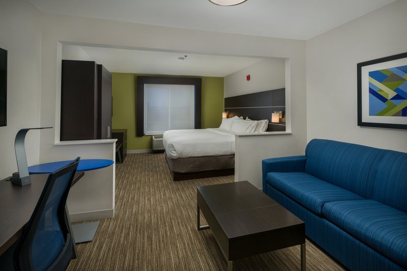HOLIDAY INN EXP STE LAWRENCE
