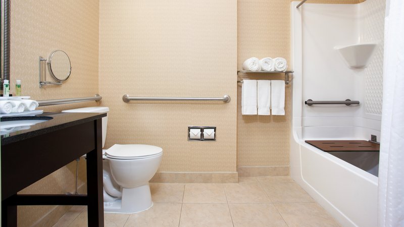 Holiday Inn Express and Suites Allentown West