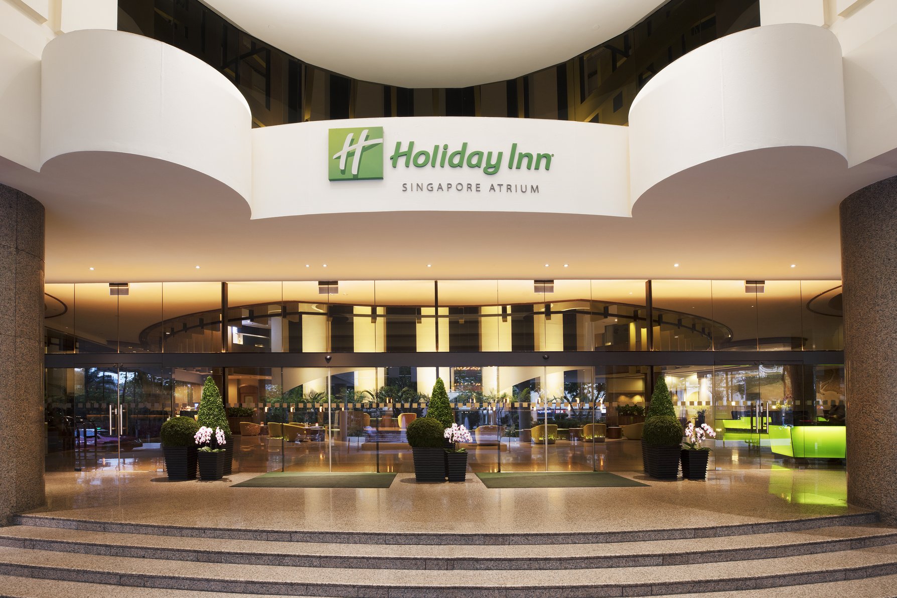 Holiday Inn Singapore Atrium by IHG - A spacious hotel entrance to ensure safe distancing is in check.
