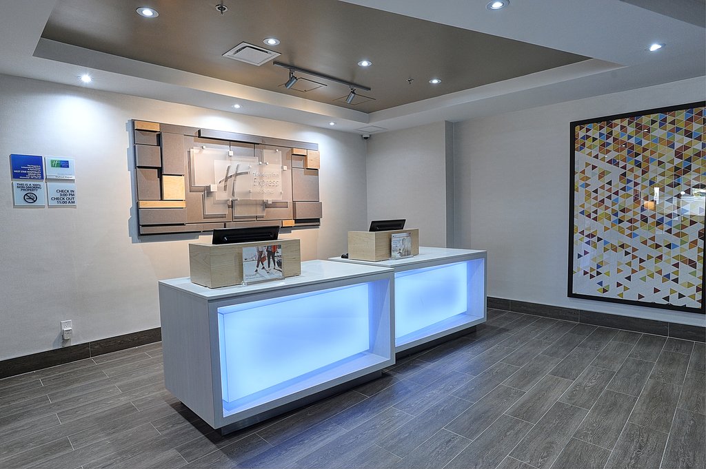 Experience seamless check-in and check-out.