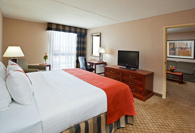 Holiday Inn Hotel & Suites Cincinnati Eastgate
