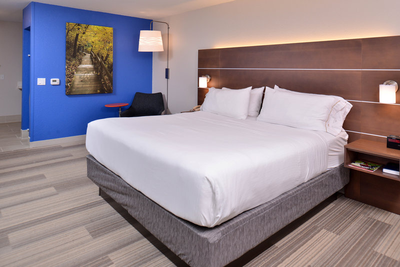 HOLIDAY INN EXP STES WI RAPIDS