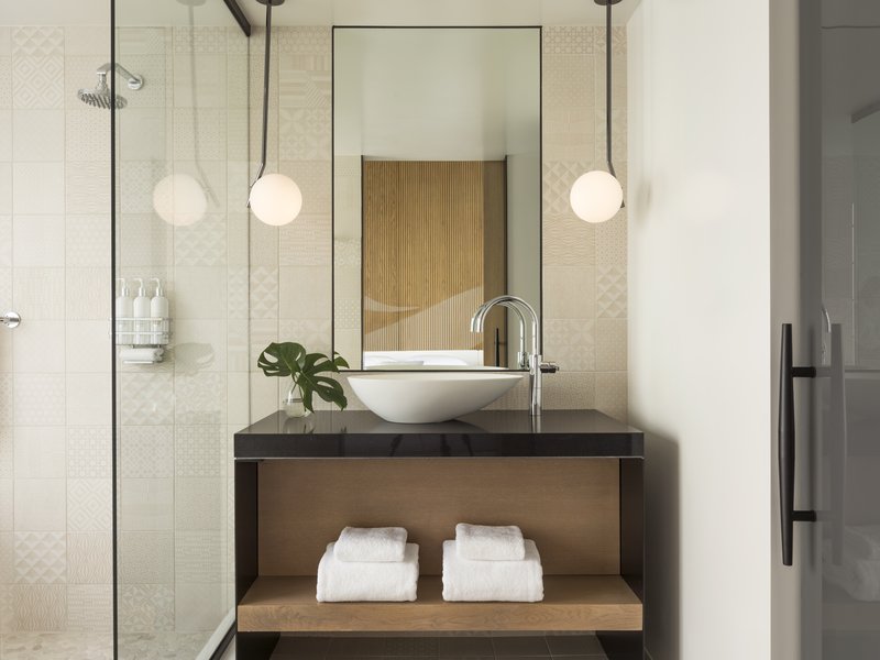 Kimpton La Peer Hotel
