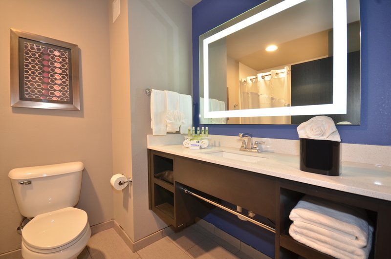 Holiday Inn Express and Suites Oklahoma City