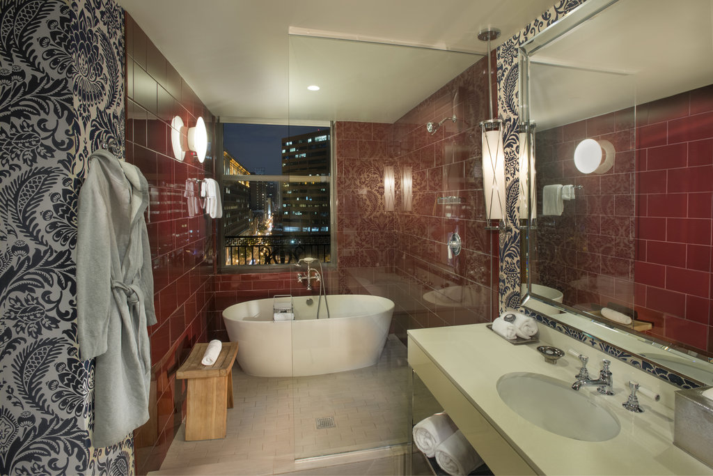 Kimpton HOTEL MONACO PHILADELPHIA, an IHG hotel Room Type - 1 King Premium Spa