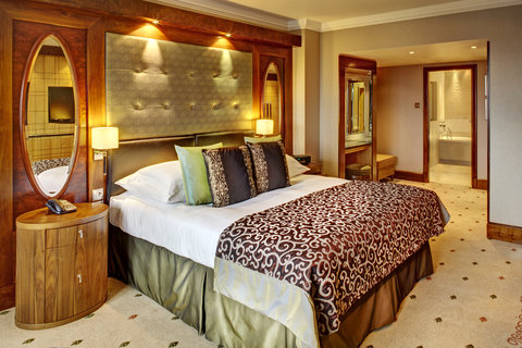 InterContinental London Park Lane Luxury Suite Bedroom View