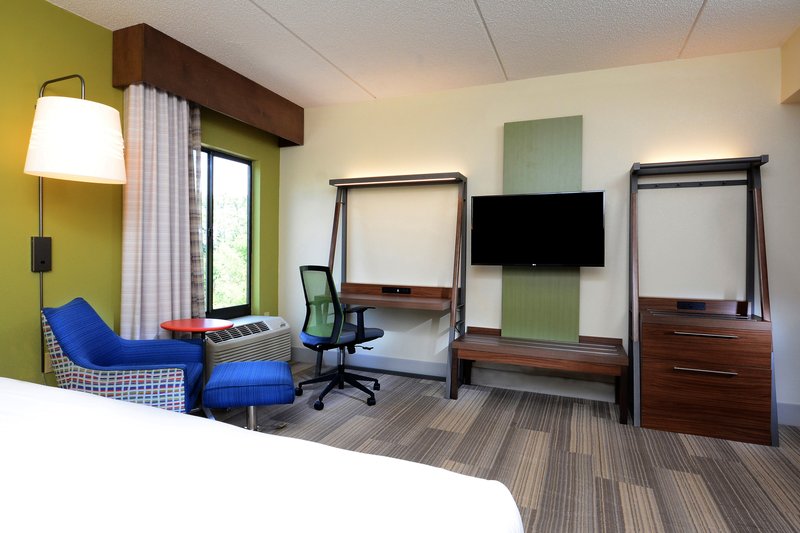 Holiday Inn Express & Suites Research Triangle Park
