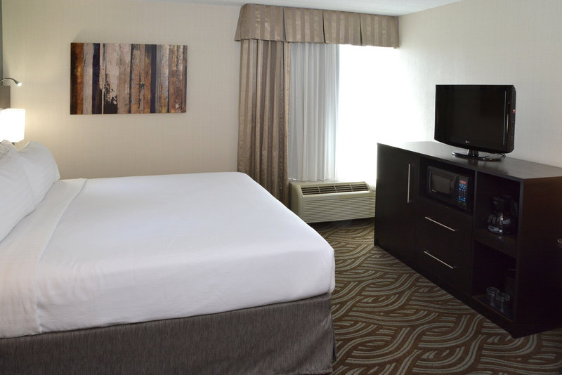 HOLIDAY INN YOUNGSTOWN SOUTH