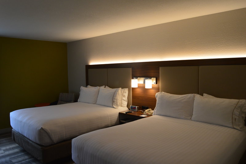 2 DOUBLE BEDS NONSMOKING