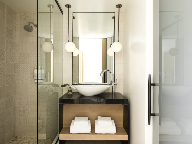 Kimpton La Peer Hotel